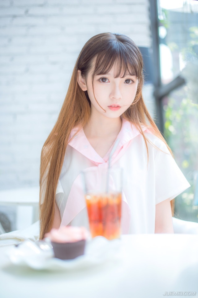 从前看脸蛋，如今重内涵[lizhigushicom]。